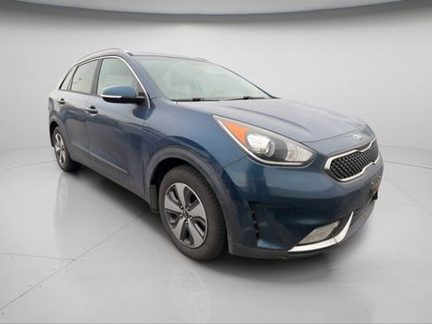 Used 2017 Kia Niro EX w/ Paint Protection Package image 3