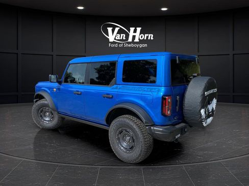 New 2025 Ford Bronco Badlands w/ Sasquatch Package AWD/4WD image 3