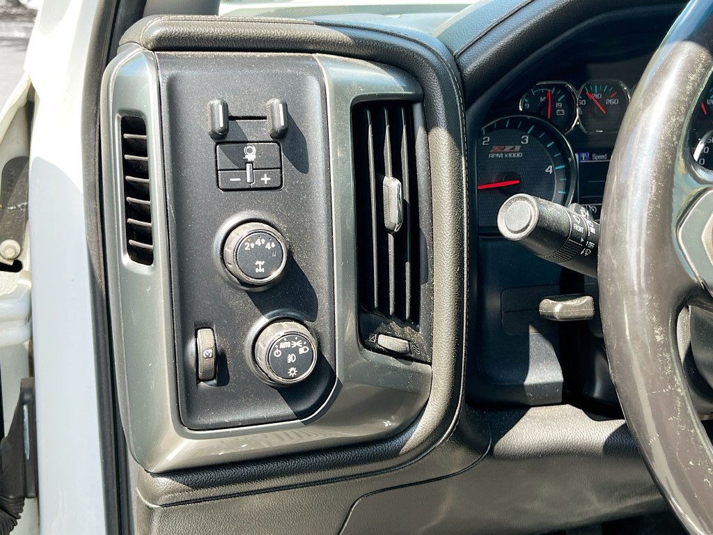Used 2019 Chevrolet Silverado 2500 LTZ w/ Duramax Plus Package AWD/4WD image 10