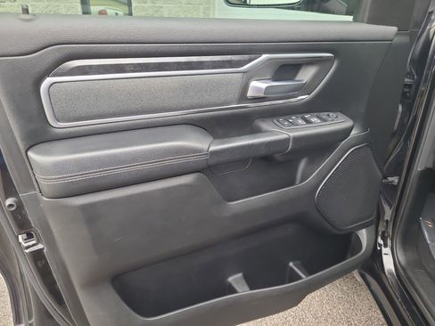 Used 2019 RAM 1500 Big Horn image 12