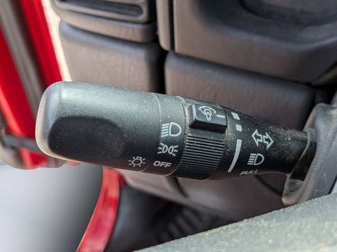 Used 2006 Jeep Wrangler SE image 24