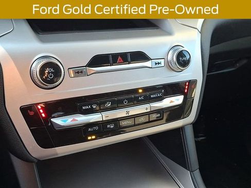 Used 2022 Ford Explorer XLT w/ Class IV Trailer Tow Package image 16