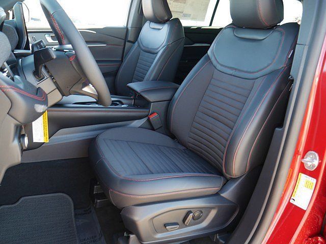New 2026 Ford Explorer ST-Line w/ ST-Line Street Pack AWD/4WD image 13