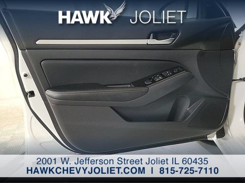 Used 2025 Nissan Altima 2.5 SL AWD/4WD image 22