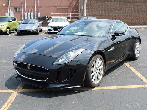 Used 2017 Jaguar F-TYPE Coupe RWD image 2