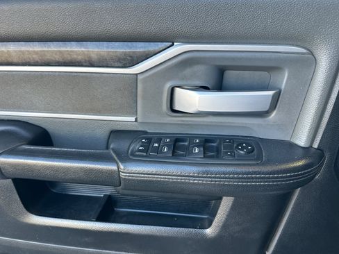 Used 2019 RAM 2500 Big Horn AWD/4WD image 11