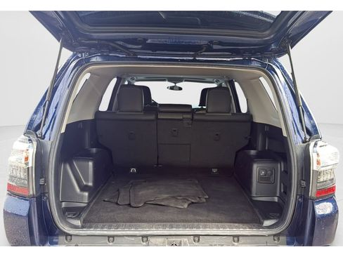Used 2017 Toyota 4Runner SR5 Premium RWD image 9