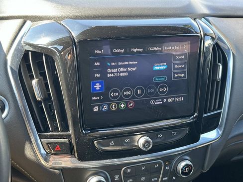 Certified 2023 Chevrolet Traverse LT FWD image 29
