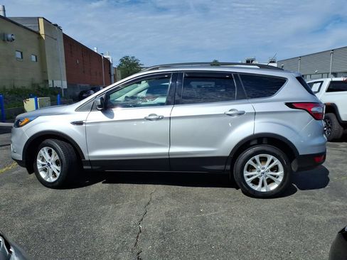 Used 2018 Ford Escape SEL AWD/4WD image 9