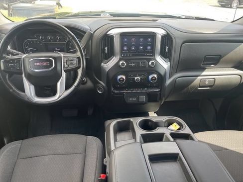 Used 2020 GMC Sierra 1500 SLE w/ SLE Value Package AWD/4WD image 3