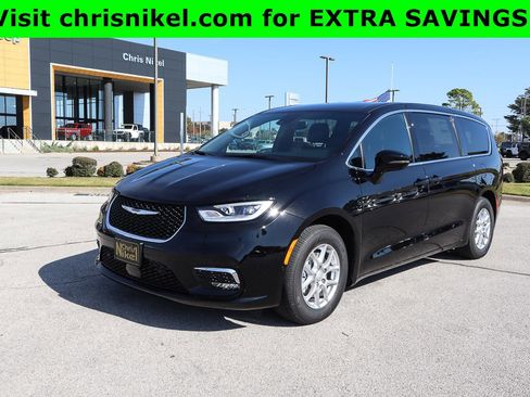 New 2026 Chrysler Pacifica Select image 1