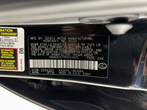 Used 2024 Lexus ES 300h w/ Premium Package image 21