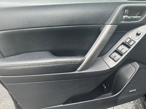 Used 2017 Subaru Forester 2.5i Limited image 14