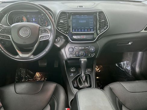 Used 2019 Jeep Cherokee Limited image 27