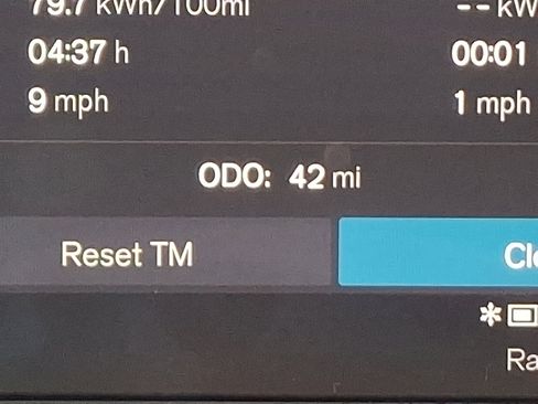 Certified 2024 Volvo C40 P8 Recharge Plus w/ Climate Package image 20