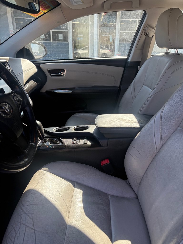 Used 2013 Toyota Avalon XLE Touring FWD image 9
