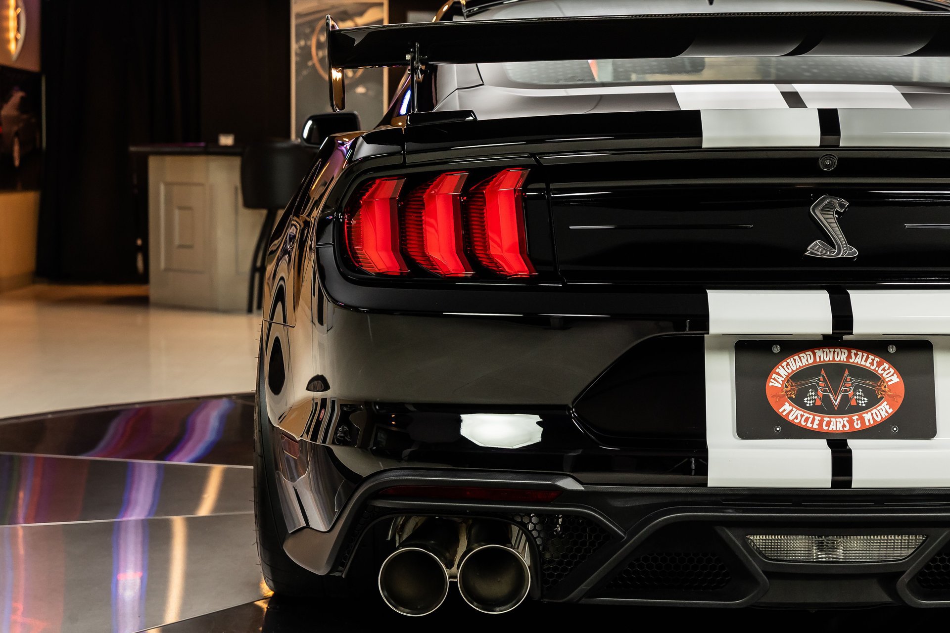 Used 2020 Ford Mustang Shelby GT500 w/ Carbon Fiber Track Pack RWD image 33