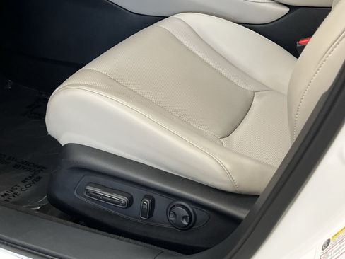 Used 2024 Honda Accord Touring image 13