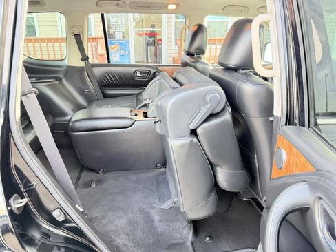 Used 2021 Nissan Armada SL w/ Captain's Chairs Package image 42