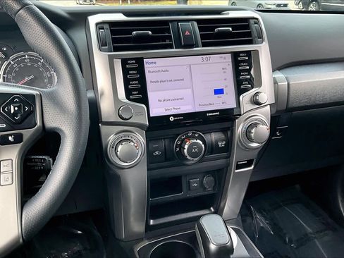 Used 2022 Toyota 4Runner TRD Sport w/ Technology Package image 6