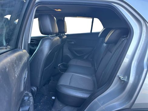 Used 2016 Chevrolet Trax LT w/ LT Sun and Sound Package image 10