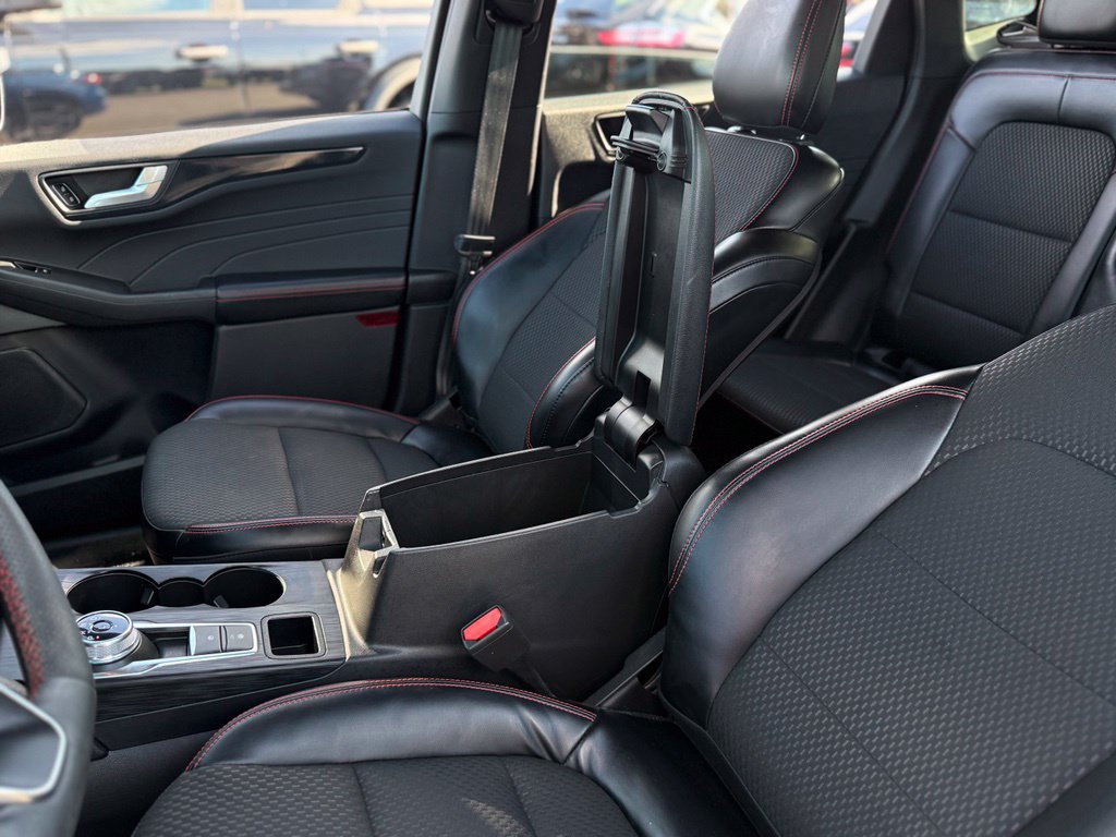 Used 2023 Ford Escape ST-Line w/ Tech Pack #1 FWD image 23
