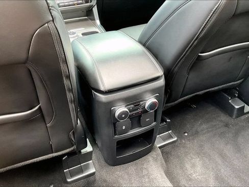 Used 2020 Ford Explorer XLT w/ Equipment Group 202A AWD/4WD image 25