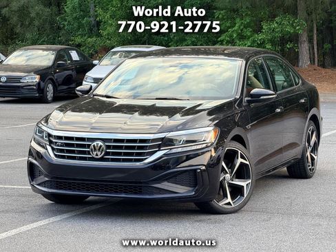 Used 2020 Volkswagen Passat 2.0T R-Line FWD image 1