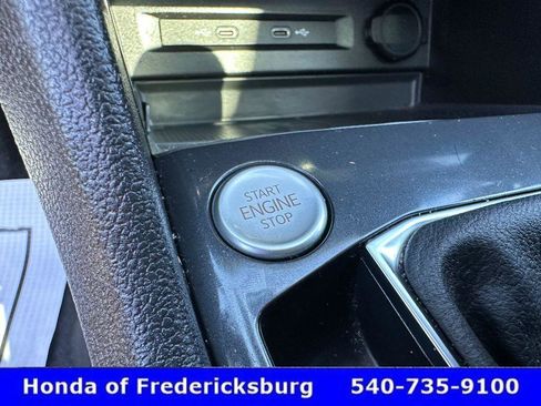 Used 2024 Volkswagen Tiguan SE R-Line image 21