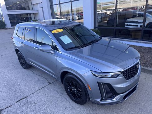 Used 2023 Cadillac XT6 Luxury w/ LPO, Floor Liner Package image 10