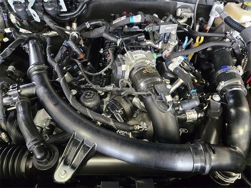 Used 2024 Ford Bronco Wildtrak image 33