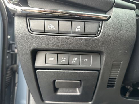 Certified 2025 MAZDA MAZDA3 s image 19