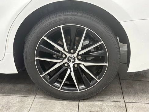 Used 2022 Toyota Camry SE FWD image 7