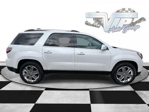 Used 2017 GMC Acadia Limited SLT image 3