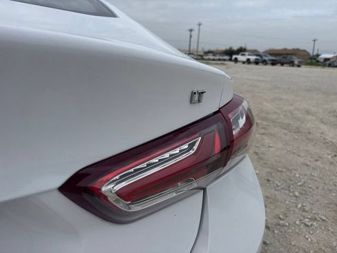 Used 2024 Chevrolet Malibu LT FWD image 11