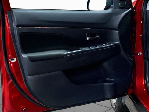 Used 2022 Mitsubishi Outlander Sport ES FWD image 22