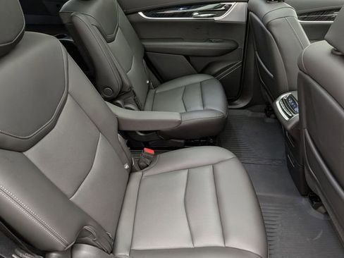 Certified 2024 Cadillac XT6 Premium Luxury w/ LPO, Floor Liner Package image 27