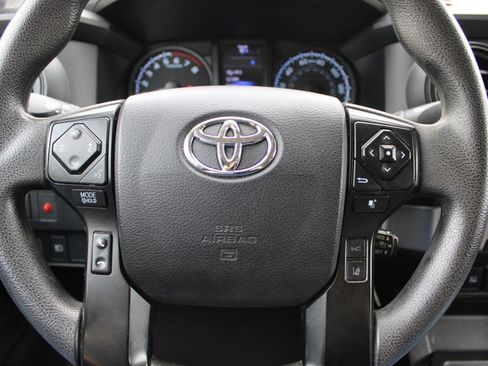 Used 2022 Toyota Tacoma SR RWD image 10