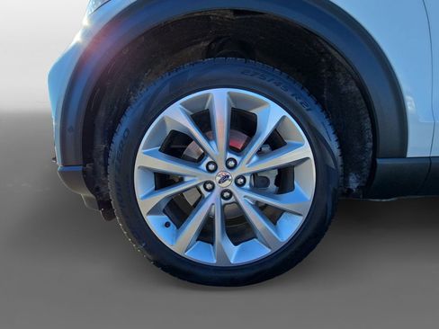 Used 2022 Ford Explorer Platinum w/ Equipment Group 601A image 16