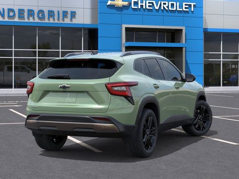 New 2026 Chevrolet Trax ACTIV w/ Sunroof Package image 4