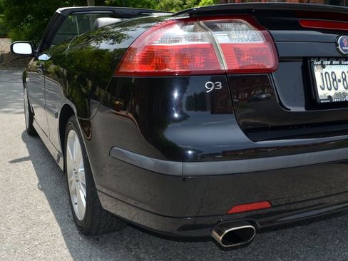 Used 2007 Saab 9-3 2.0T w/ Anniversary Pkg FWD image 27