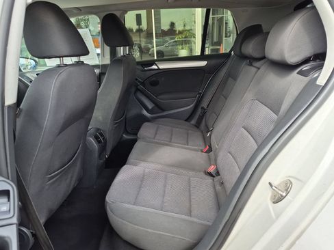 Used 2013 Volkswagen Golf 4-Door FWD image 24