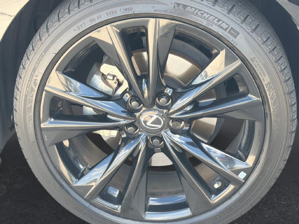 Used 2024 Lexus ES 350 F Sport w/ Accessory Package (Z2) FWD image 31