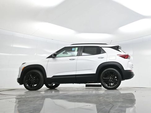 New 2026 Chevrolet TrailBlazer LT w/ Convenience Package FWD image 76