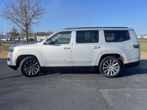 Used 2024 Jeep Grand Wagoneer Series I w/ Flexible Seating Group image 6