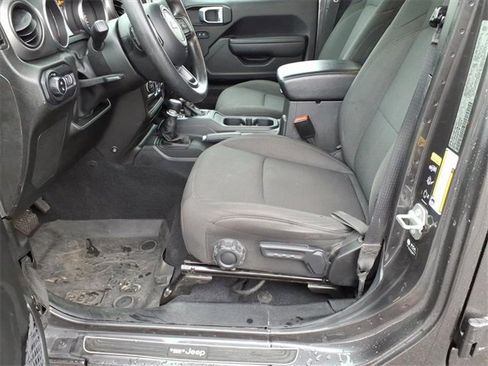 Used 2022 Jeep Gladiator Sport image 12