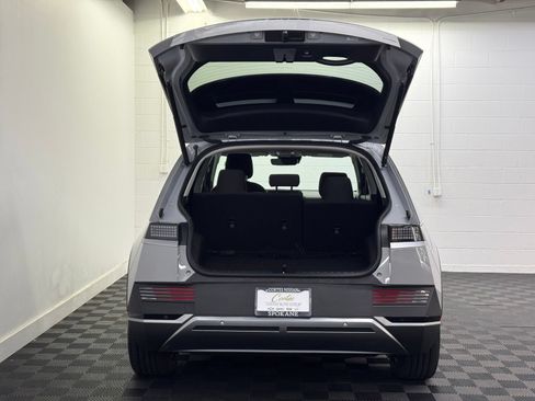 Used 2024 Hyundai Ioniq 5 SEL AWD/4WD image 35