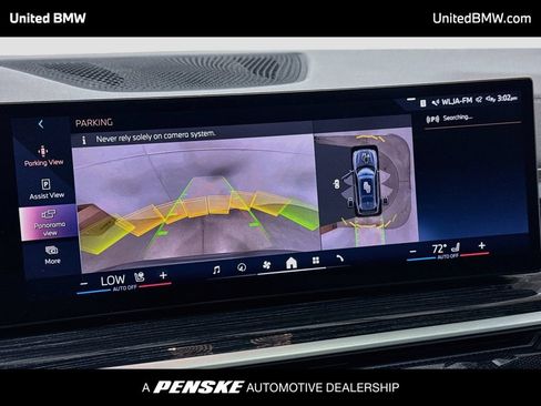 Used 2024 BMW X7 xDrive40i w/ M Sport Package AWD/4WD image 9