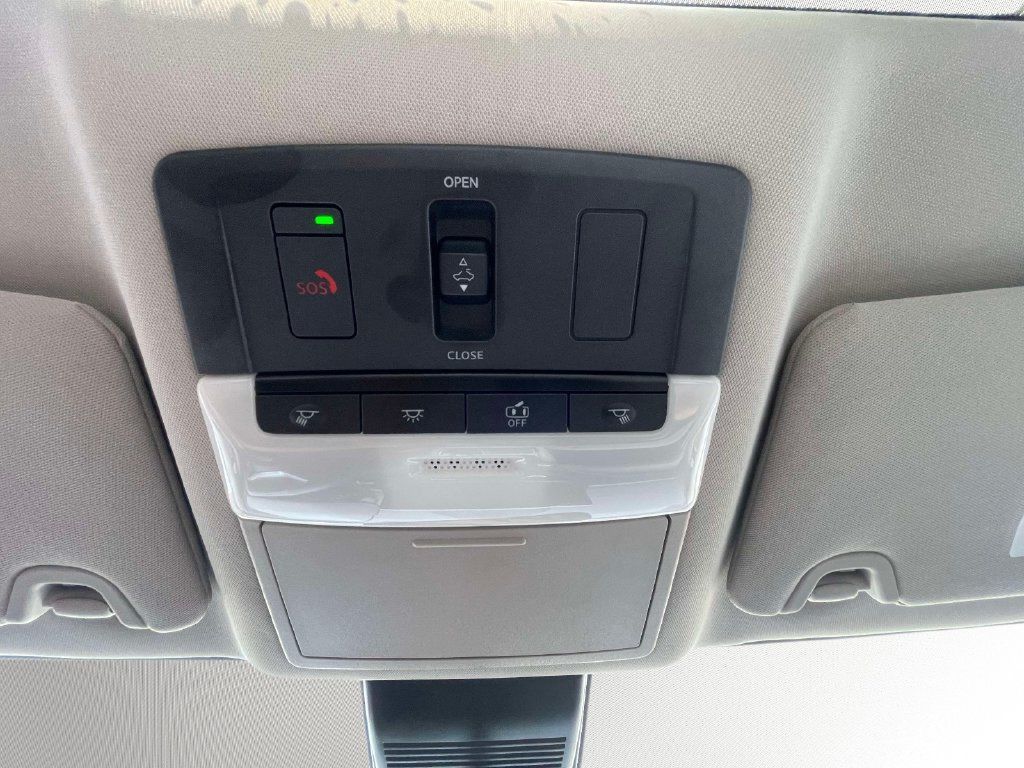 Used 2025 Nissan Altima 2.5 SL FWD image 31