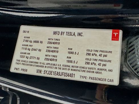 Used 2018 Tesla Model 3 Long Range RWD image 50